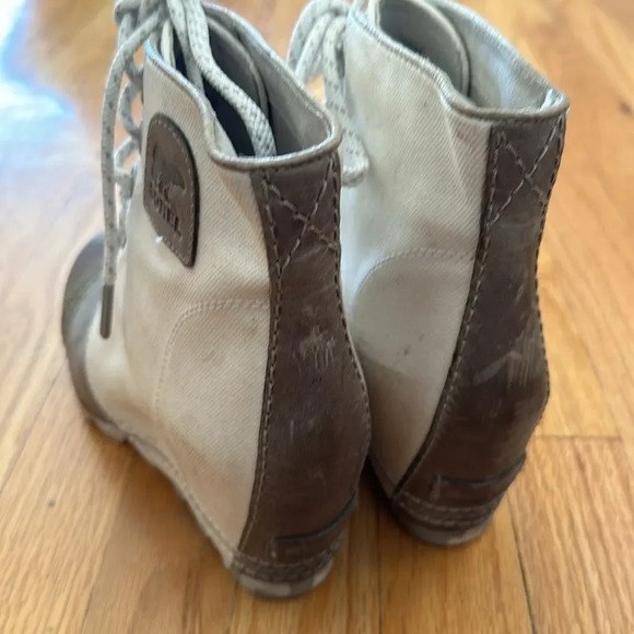 Sorel PDX wedge in sea salt sz 8.5 million not scuffs shown in photos good cond - Picture 5 of 9